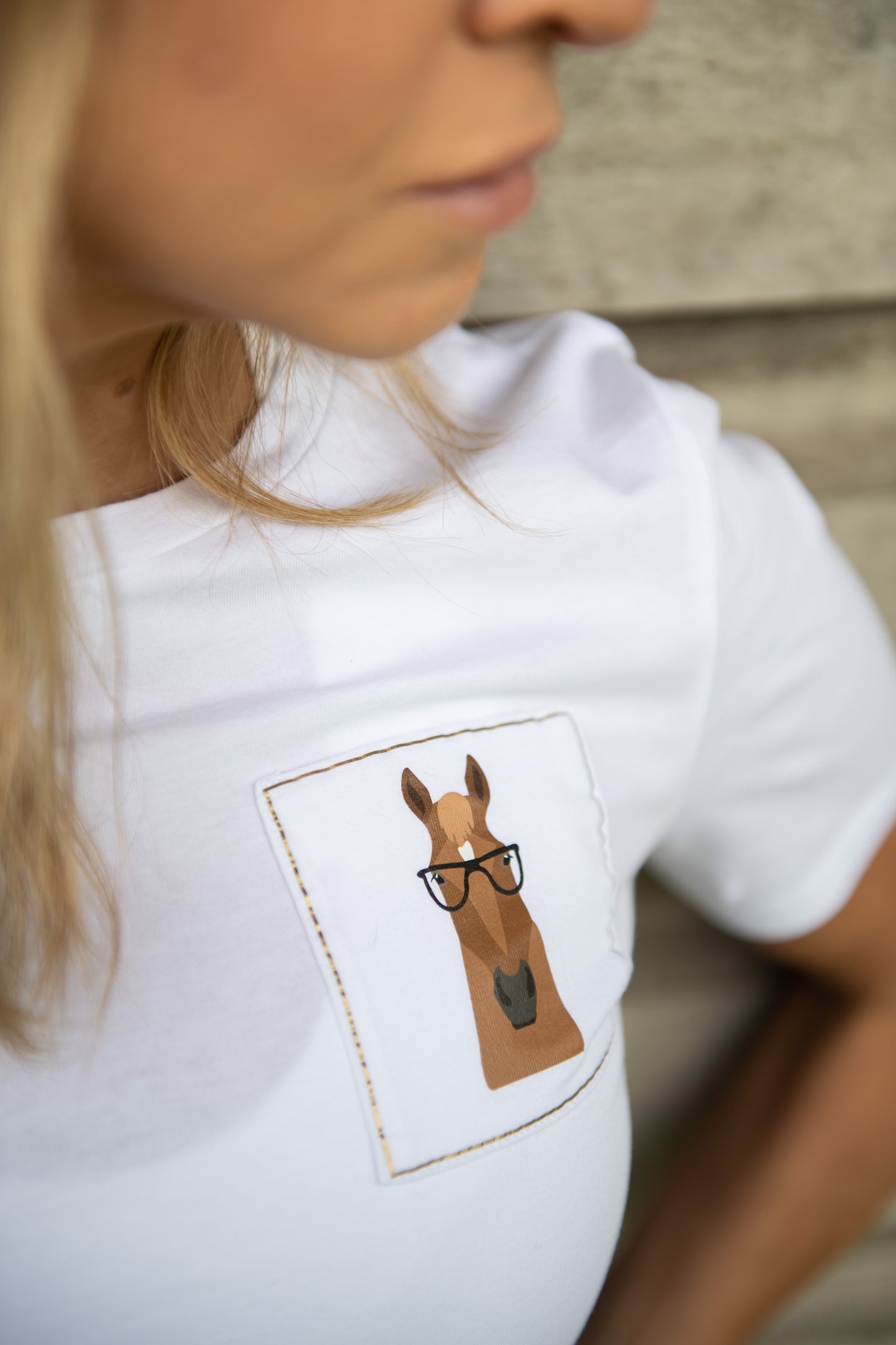 MALIBU T-SHIRT Closeup - Nini Bos